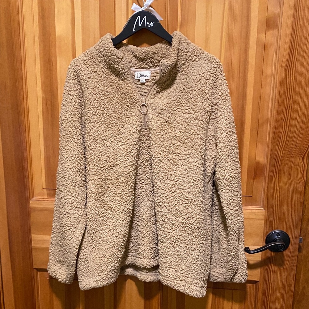 Dittos Beige Sherpa Fleece